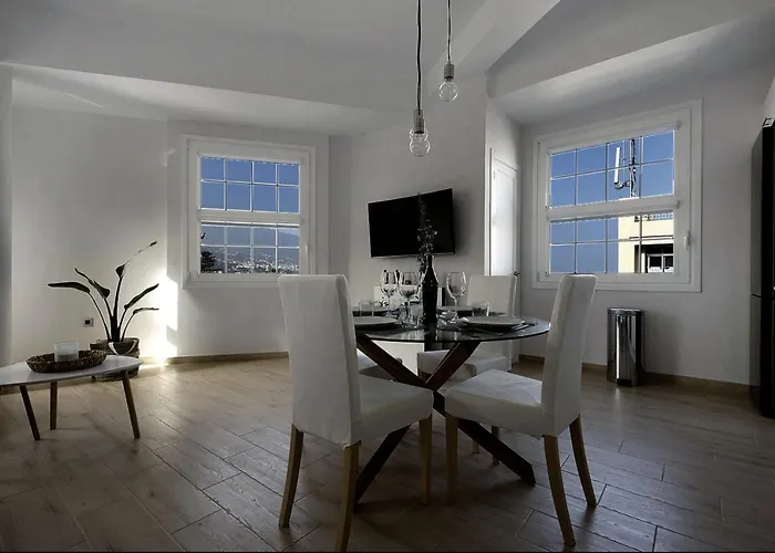 Atico Auditorio Centro Διαμέρισμα *